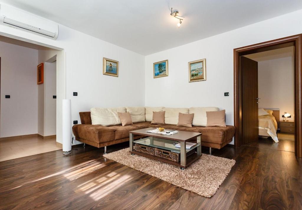 Premium Apartment Near Center And Beach With Parking Krk Town Exteriér fotografie