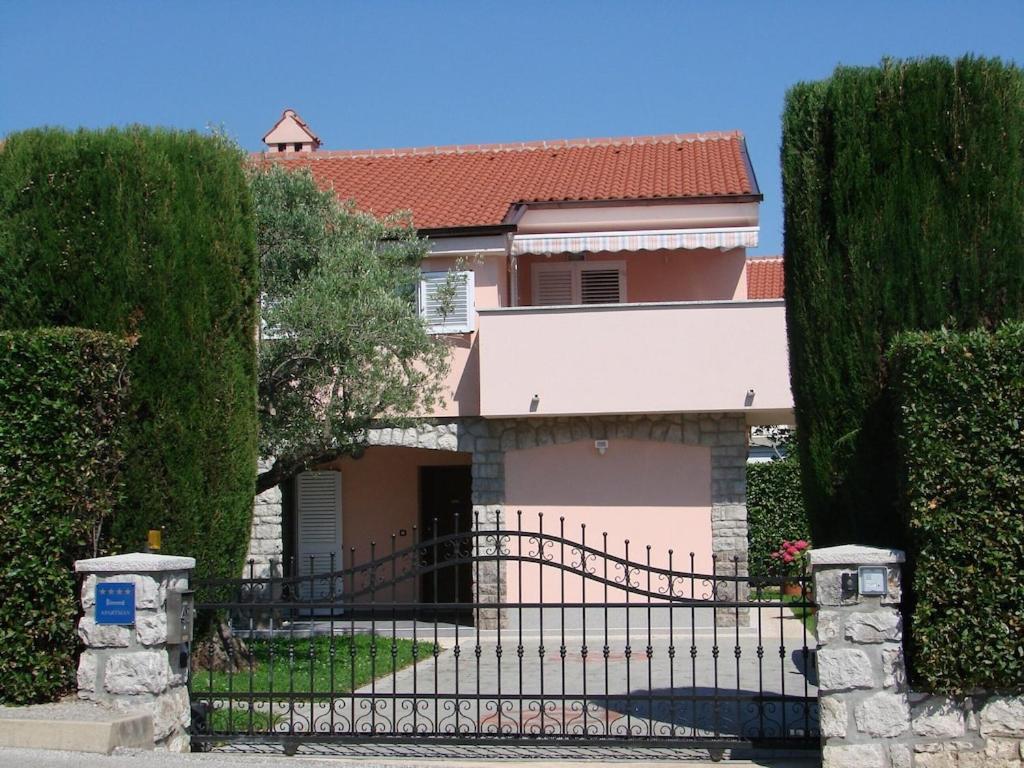 Premium Apartment Near Center And Beach With Parking Krk Town Exteriér fotografie